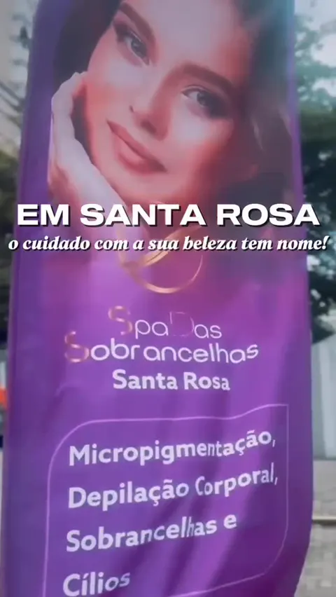 Fachada com a bandeira do Spa das Sobrancelhas em Santa Rosa